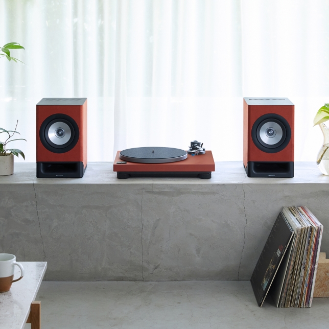 Technics SL-40CBTE-T ast 2917951.jpg.pub .thumb .644.644