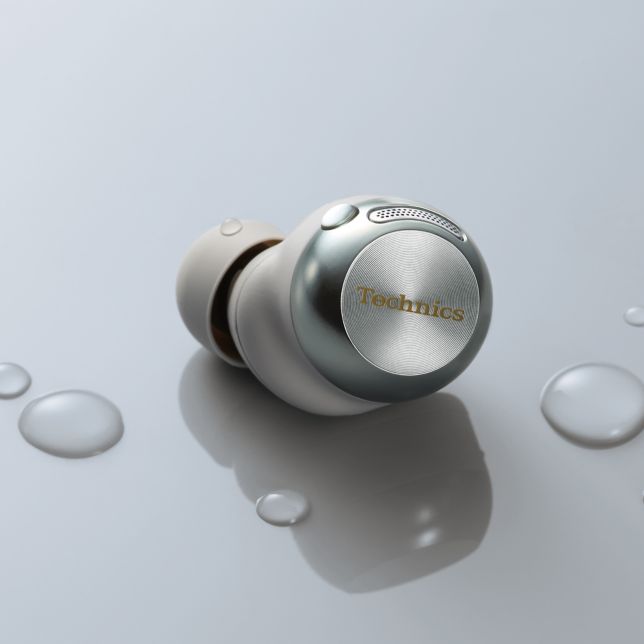 Technics EAH-AZ100E-V Panasonic EAH-AZ100 douszne słuchawki TWS z ANC (przetwornik Magnetic Fluid Driver, ładowanie indukcyjne, Voice Focus AI, Multipoint 3 szt), liliowe 17 Odporność na działanie wody na poziomie IPX4