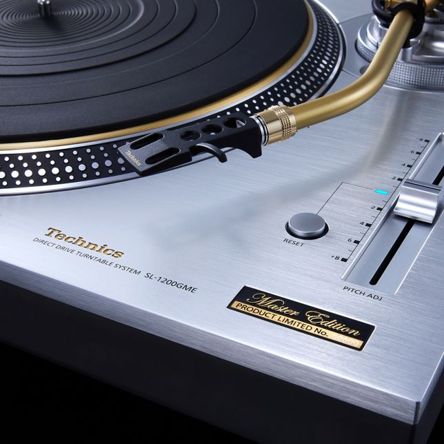 Technics SL-1200GMEES Technics SL-1200GME gramofon z napędem bezpośrednim (konstrukcja antywibracyjna, wysoka czułość ruchu początkowego, stabilne obroty)), srebrny 3 Technics SL-1200GMEES ast 3006744 1
