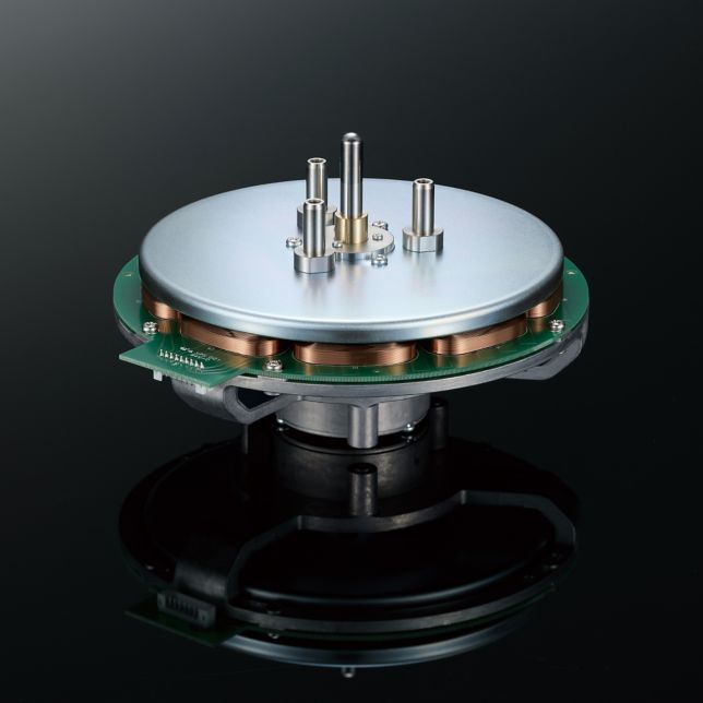 Technics SL-1200GMEES Technics SL-1200GME gramofon z napędem bezpośrednim (konstrukcja antywibracyjna, wysoka czułość ruchu początkowego, stabilne obroty)), srebrny 6 Technics SL-1200GMEES ast 3006747 1