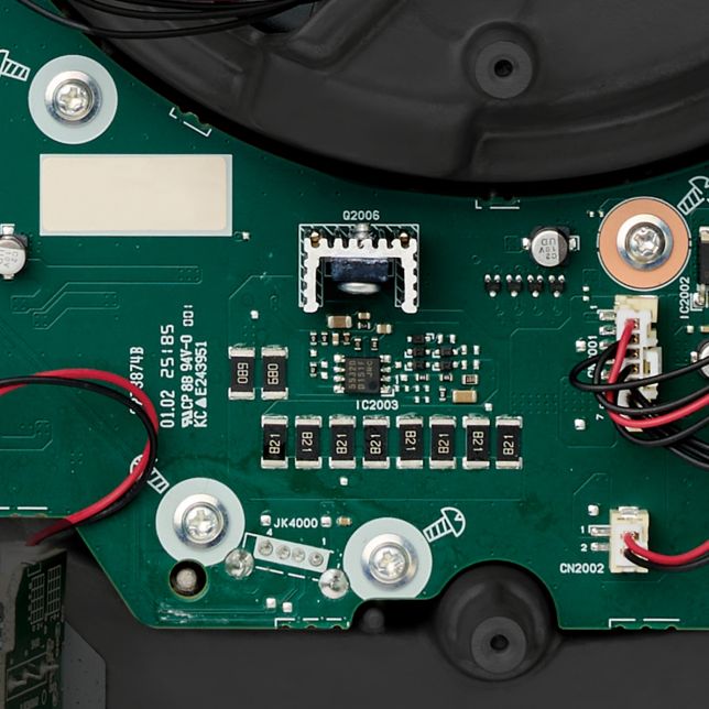Technics SL-1200GMEES Technics SL-1200GME gramofon z napędem bezpośrednim (konstrukcja antywibracyjna, wysoka czułość ruchu początkowego, stabilne obroty)), srebrny 14 Aktywna redukcja szumów za pomocą impulsu prądu