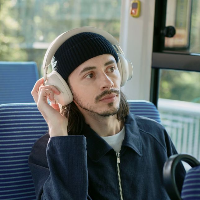Technics EAH-A1000E-S Technics EAH-A1000 bezprzewodowe słuchawki z adaptacyjną redukcją szumów ANC (parowanie wielopunktowe Bluetooth, LDAC, do 45H pracy z ANC), srebrne 22 Tryb ambient